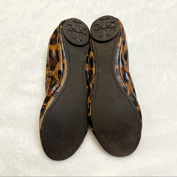 Tory Burch Leopard Print Patent Leather Flats Womens Size 6 - Picture 10 of 13
